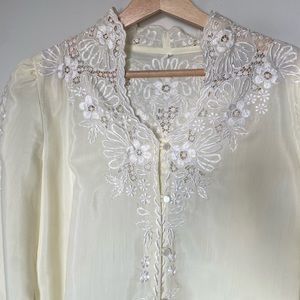 Vintage embroidered blouse, size L, off white.